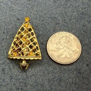 Christmas Pin Brooch Tree Gold Amber Rhinestone Woven Open Weave Vintage Retro